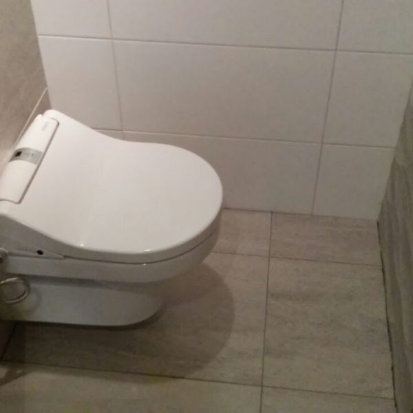 Installatie Maro douchewc