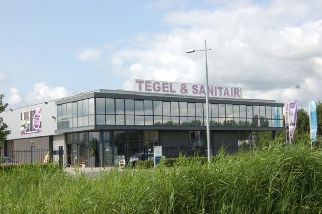 Douchewc bij Tegeldepot Zeewolde