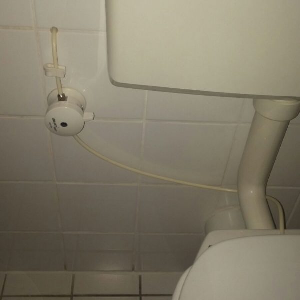 Maro voor bidetdouche frissebips (5) Oude bidetdouche