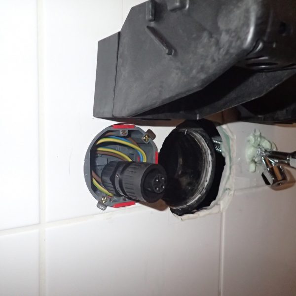 Installatie douchewc Villeroy & Boch ViClean-U+