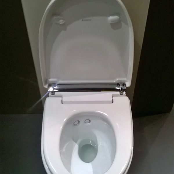 Frissebips presenteert AquaClean Mera douche toilet bidet (4)