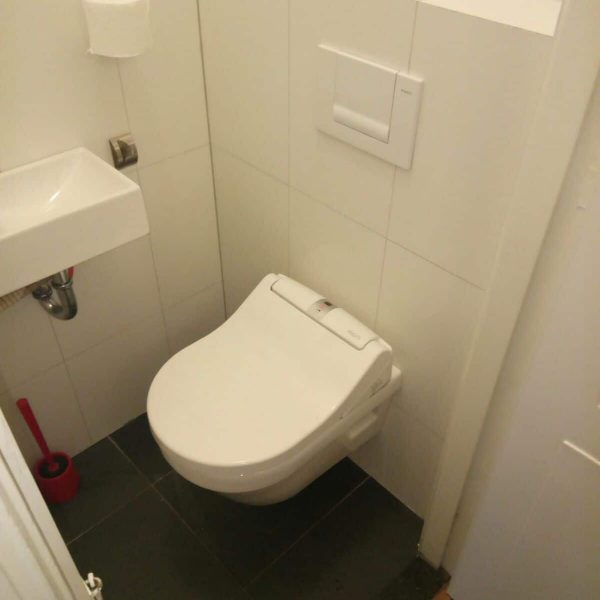 Maro bidet toilet