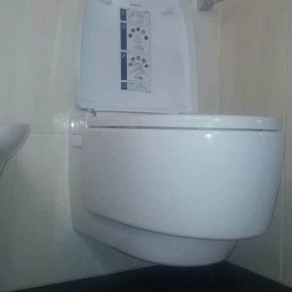 Mera douche-wc foto's installatie