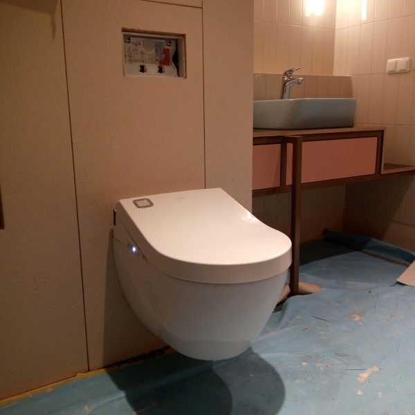 Villeroy & Boch ViClean U+ douchetoilet - Frissebips (2)