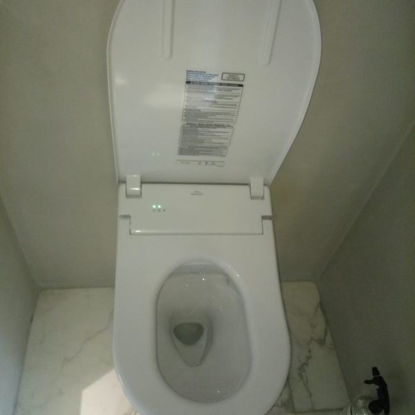 Installatie_TOTO_Washlet_RX_Frissebips (8) Spoeltoilet